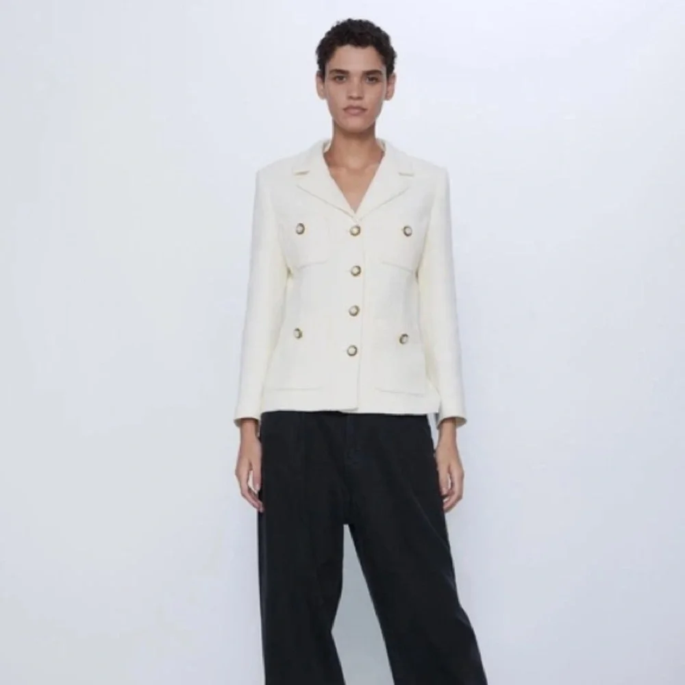 ZARA JACKET WITH BUTTONS size S